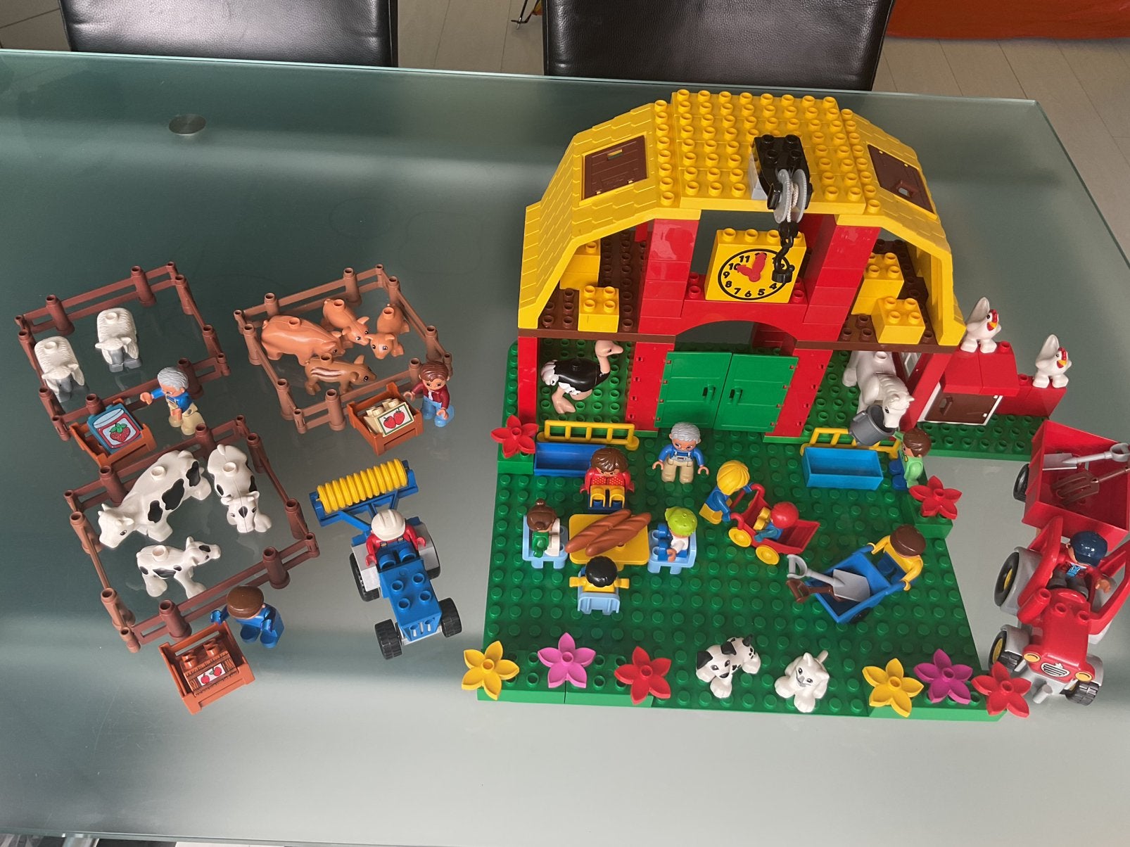 Lego Duplo boerderij met veel dieren en tractors, Ophalen of Verzenden, Zo goed als nieuw, Duplo