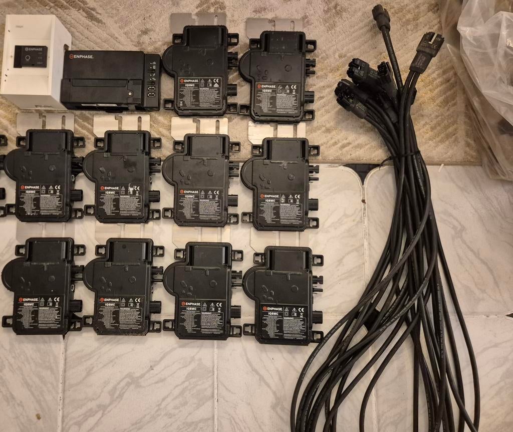 Enphase IQ8MC Micro-omvormers set met Envoy S en kabels, Ophalen of Verzenden, Zo goed als nieuw, Overige typen