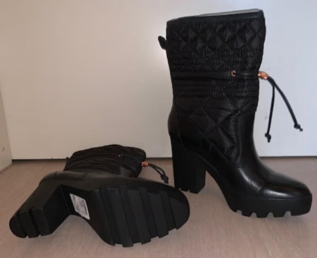 Calvin Klein laarzen met hoge hak, maat 41, Kleding | Dames, Schoenen, Hoge laarzen, Zwart, Nieuw, Ophalen of Verzenden