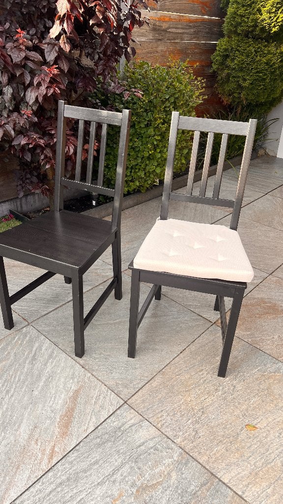 IKEA stoelen, Ophalen, Twee, Zwart, Zo goed als nieuw