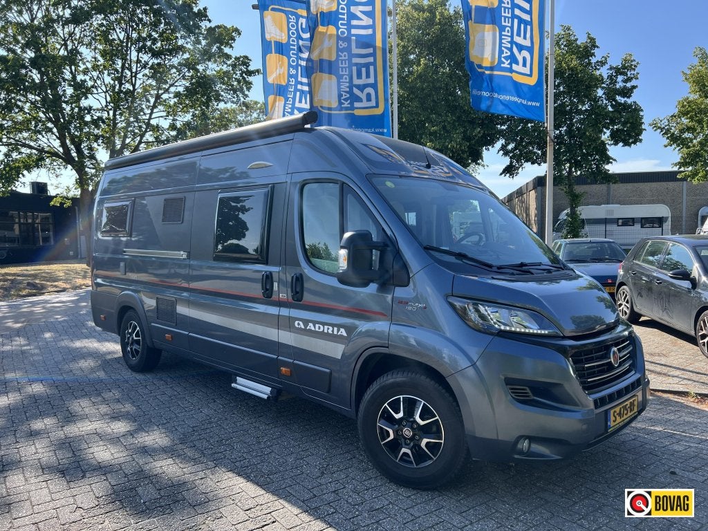 Adria Twin 640 SLX Vol opties!, Caravans en Kamperen, Caravans, Tot en met 2, Schokbreker, Bedrijf, Treinzit