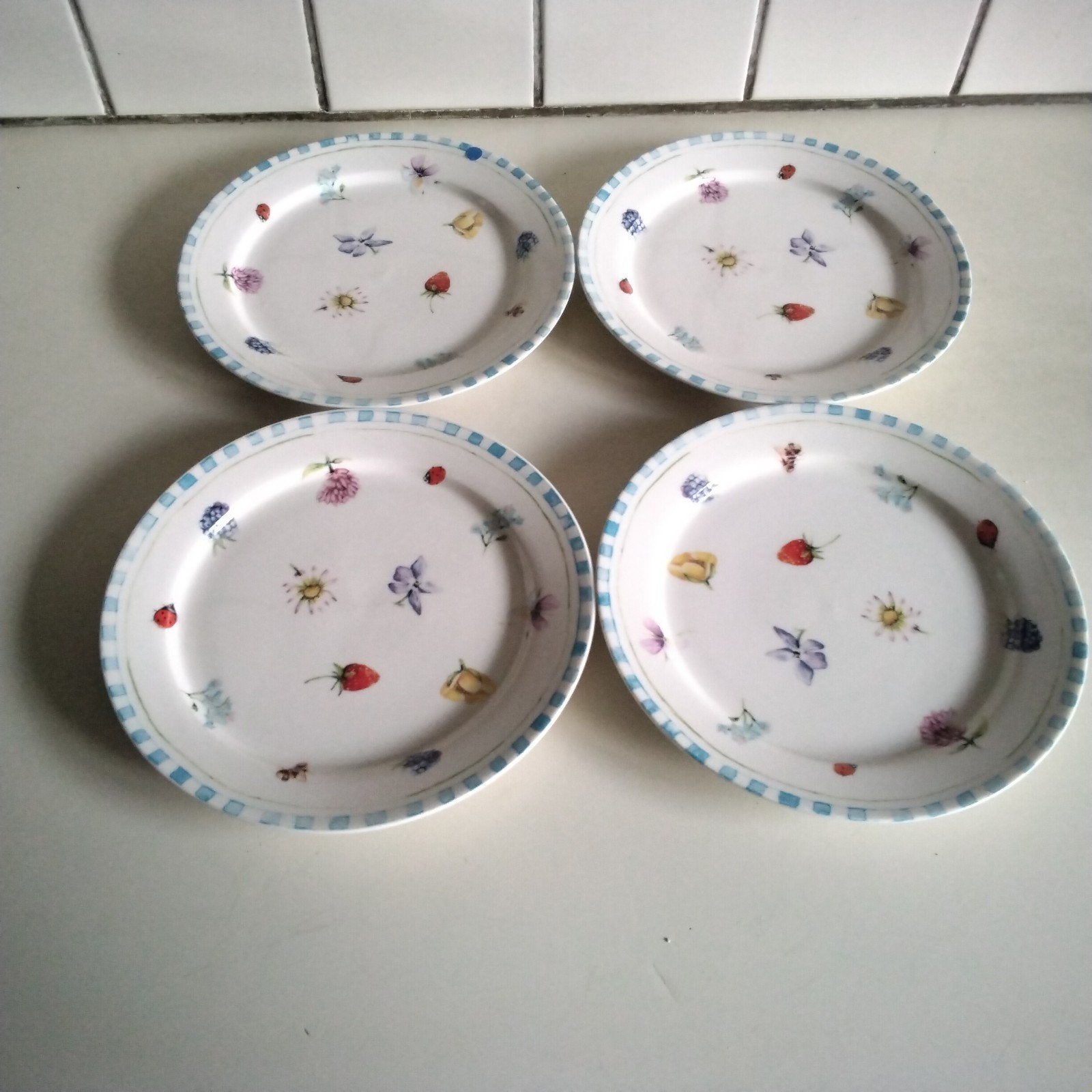 Jet  Douwe Egberts fleurs de campagne taart/gebakbordjes, Huis en Inrichting, Keuken | Servies, Ophalen of Verzenden