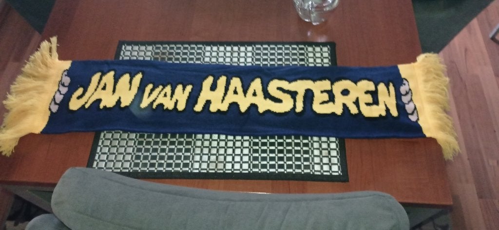 Jan van Haasteren sjaal., Ophalen of Verzenden, Zo goed als nieuw, Gebruiksvoorwerp