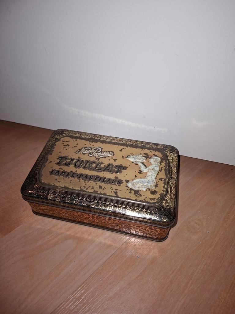 vintage blik van Tjoklat Camee Pastilles, Ophalen of Verzenden, Gebruikt, Overige