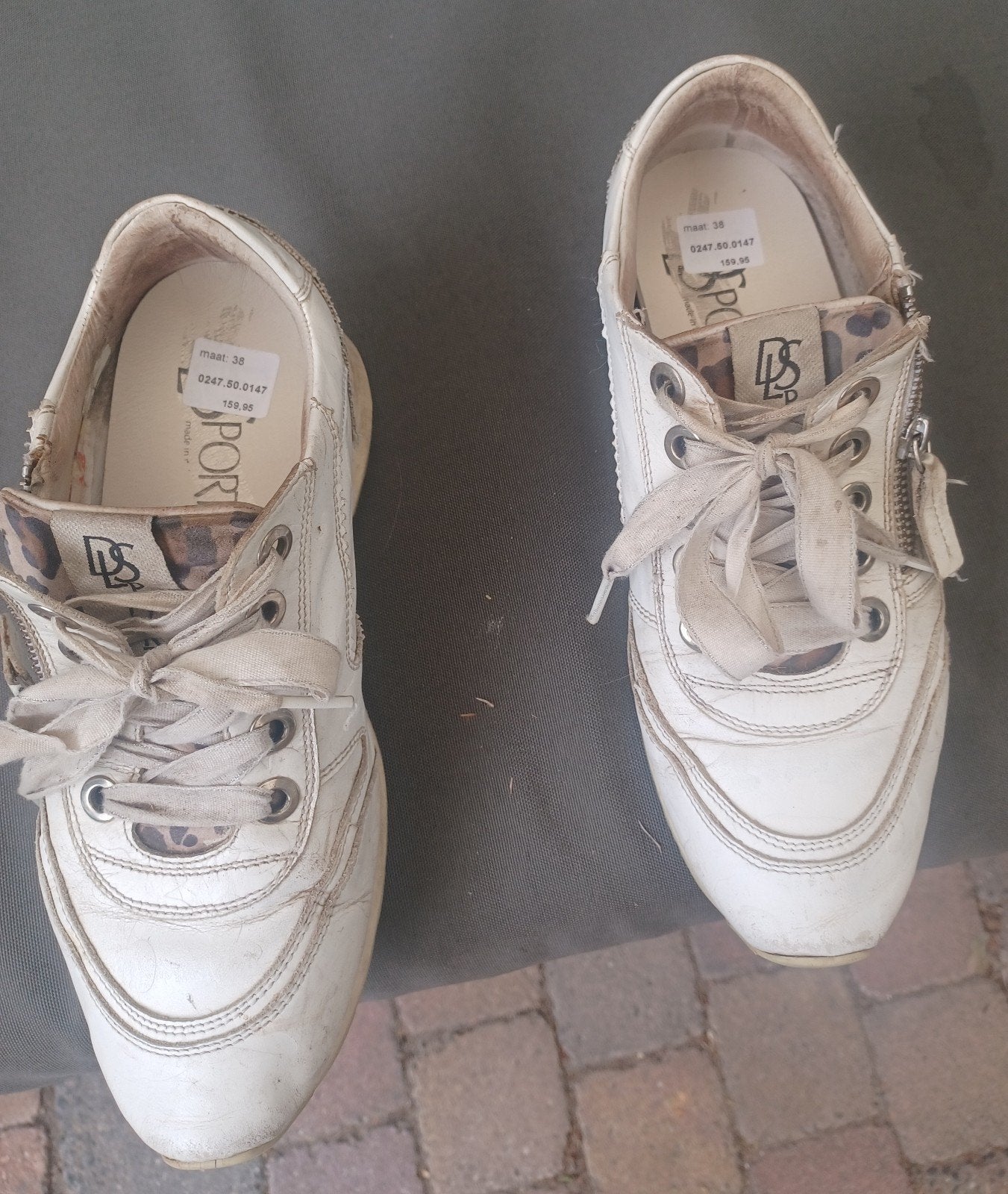 DL Sport Witte Sneakers met Tijgerprint - Maat 38, Dh sport, Ophalen of Verzenden, Gedragen, Wit