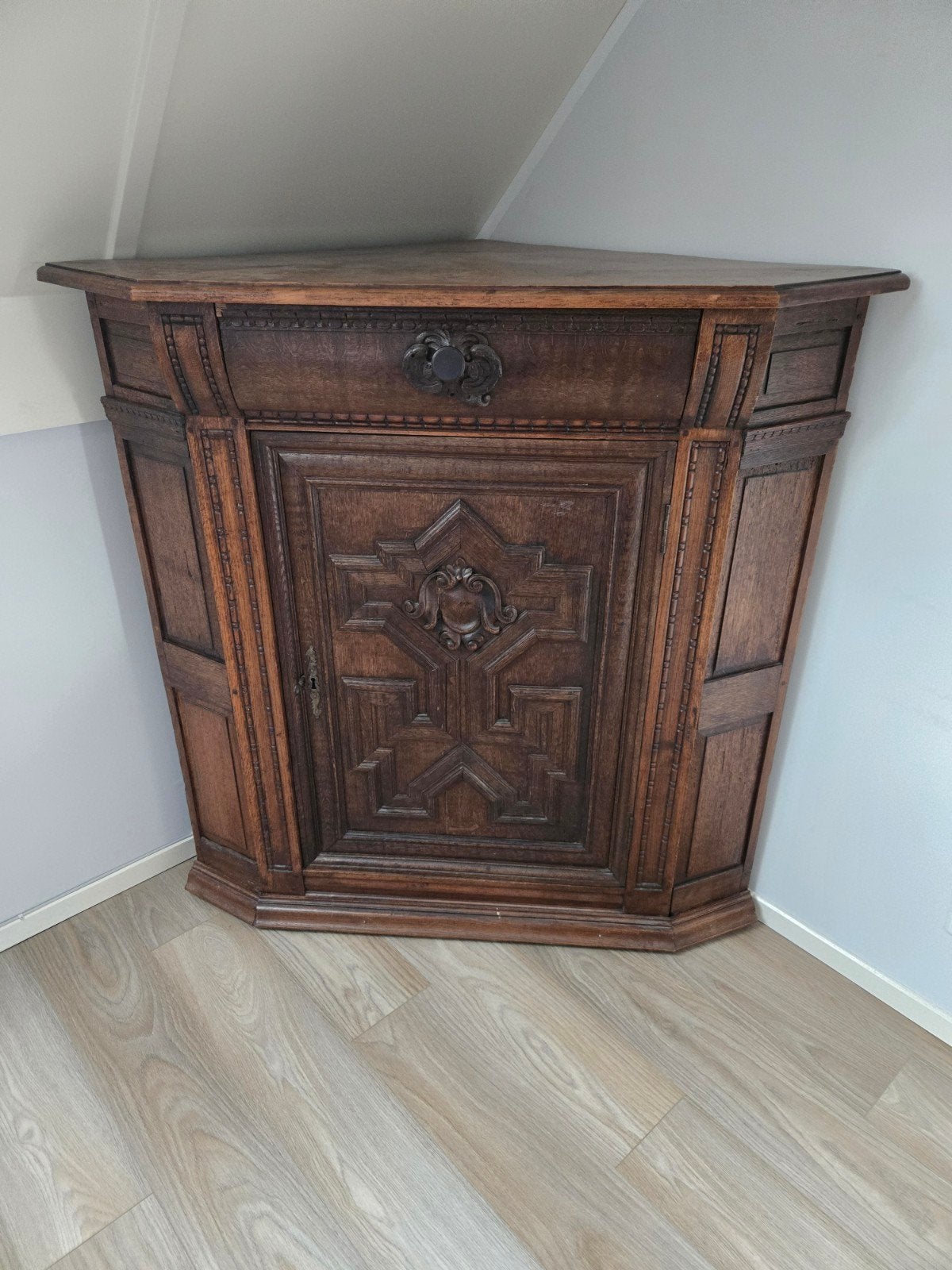 hoekkast te koop, Ophalen