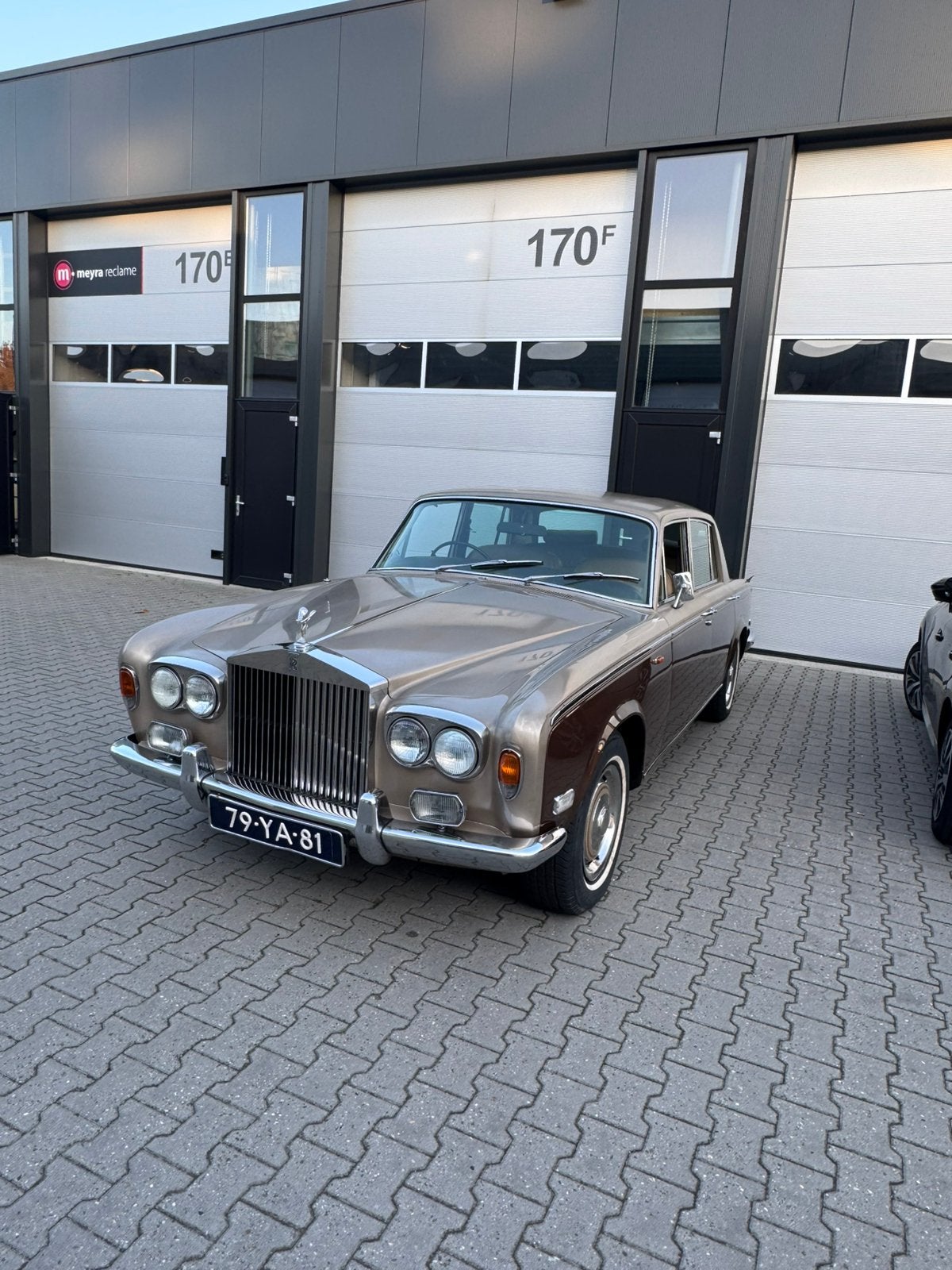 Rolls-Royce Silver Shadow 6.7 AUT 1976 Beige/bruin, foto 2