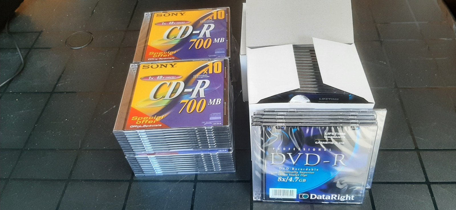 Cd.1pak.10stuks.Dvd.s.1.pak.20.stuks.1.euro per.pak, Alle leeftijden, Ophalen of Verzenden, Zo goed als nieuw, Overige genres