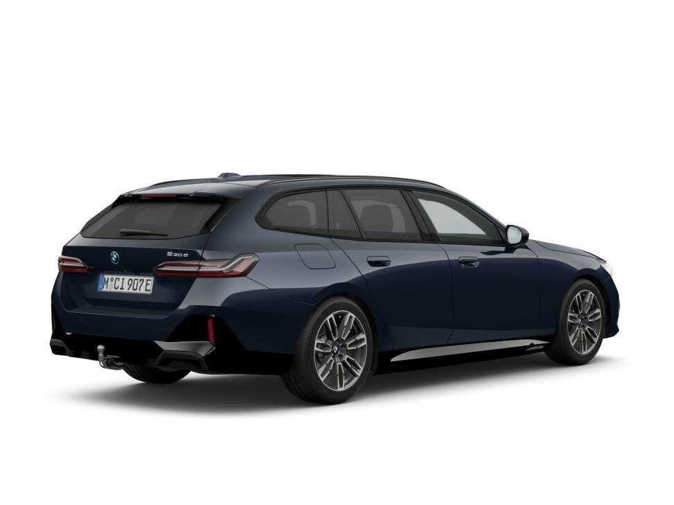 BMW 5-serie Touring 530e M Sport Edition Innovation Pack | T, Automaat, 1998 cc, Achterwielaandrijving, 4 cilinders