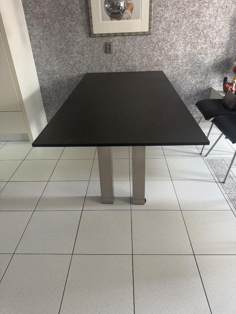 Zwart granieten tafel Nero prefondo, Huis en Inrichting, Tafels | Eettafels, Ophalen, Overige materialen, 100 tot 150 cm, 200 cm of meer