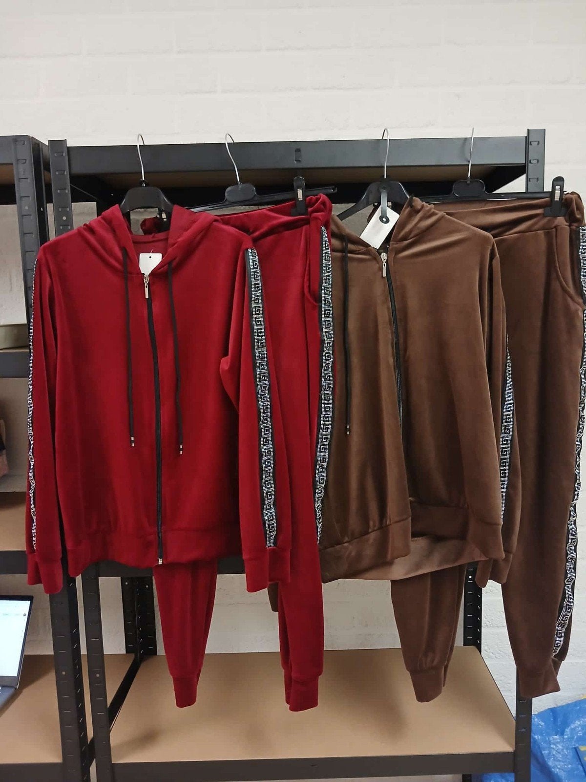 16 stuks partij dames kleding: Sets, Truien, Blouse, Ophalen of Verzenden, Nieuw