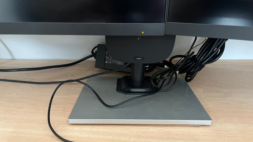 HP E24q G5 QHD Monitor met HP G5 USB-C Docking Station, Computers en Software, Monitoren, Ophalen, IPS, In hoogte verstelbaar