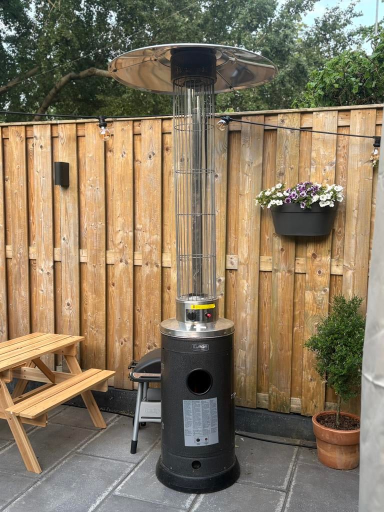 Terrasheather met gasfles, Ophalen, Zo goed als nieuw, Gas