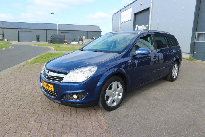 Opel Astra Wagon 1.6 Temptation 1e EIGENAAR (bj 2008), Voorwielaandrijving, 657 kg, Gebruikt, Zwart