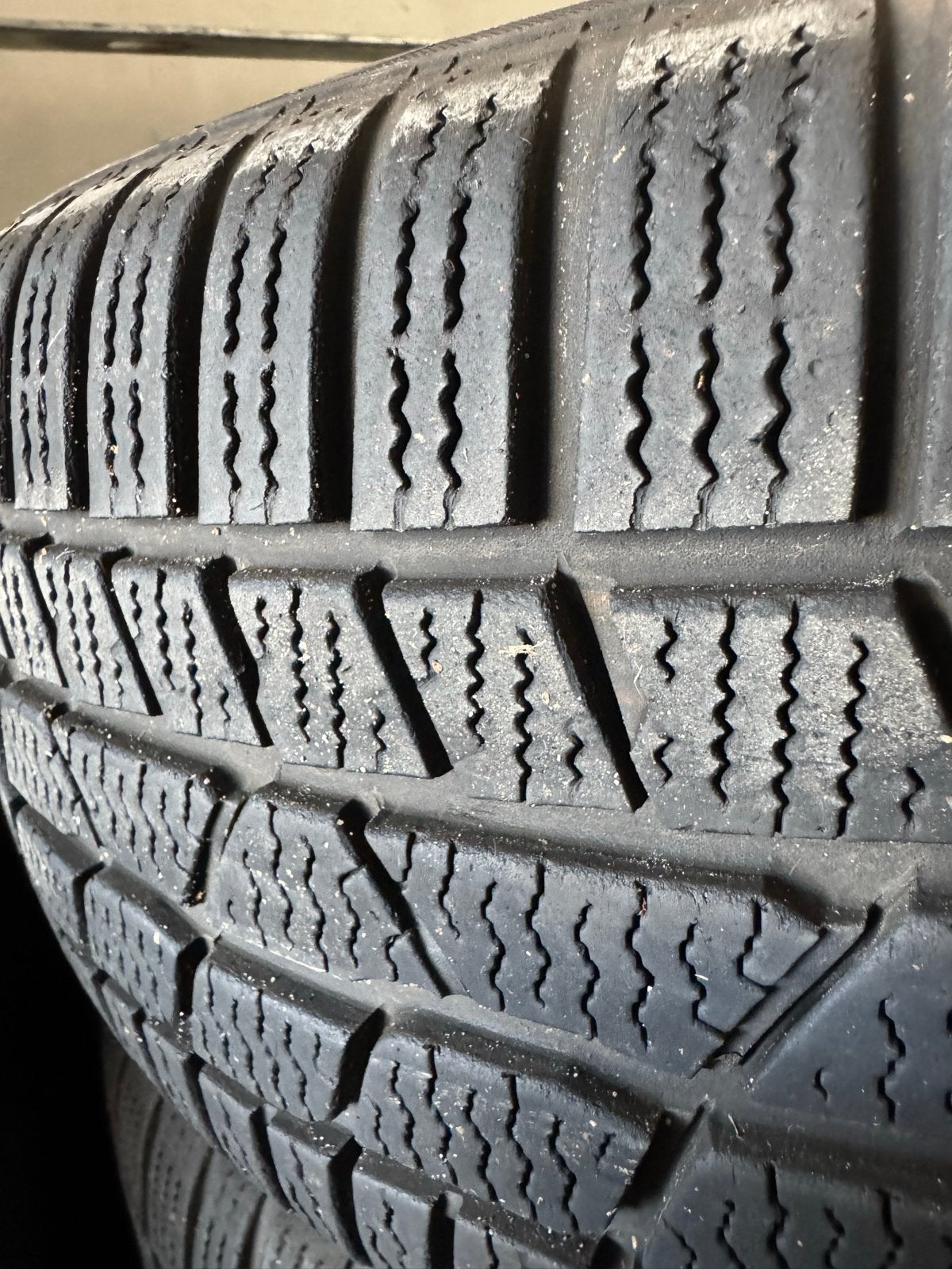 Continental Winterbanden op Mercedes Velgen 225/55 R17, Auto-onderdelen, Banden en Velgen, Ophalen, Gebruikt, Banden en Velgen