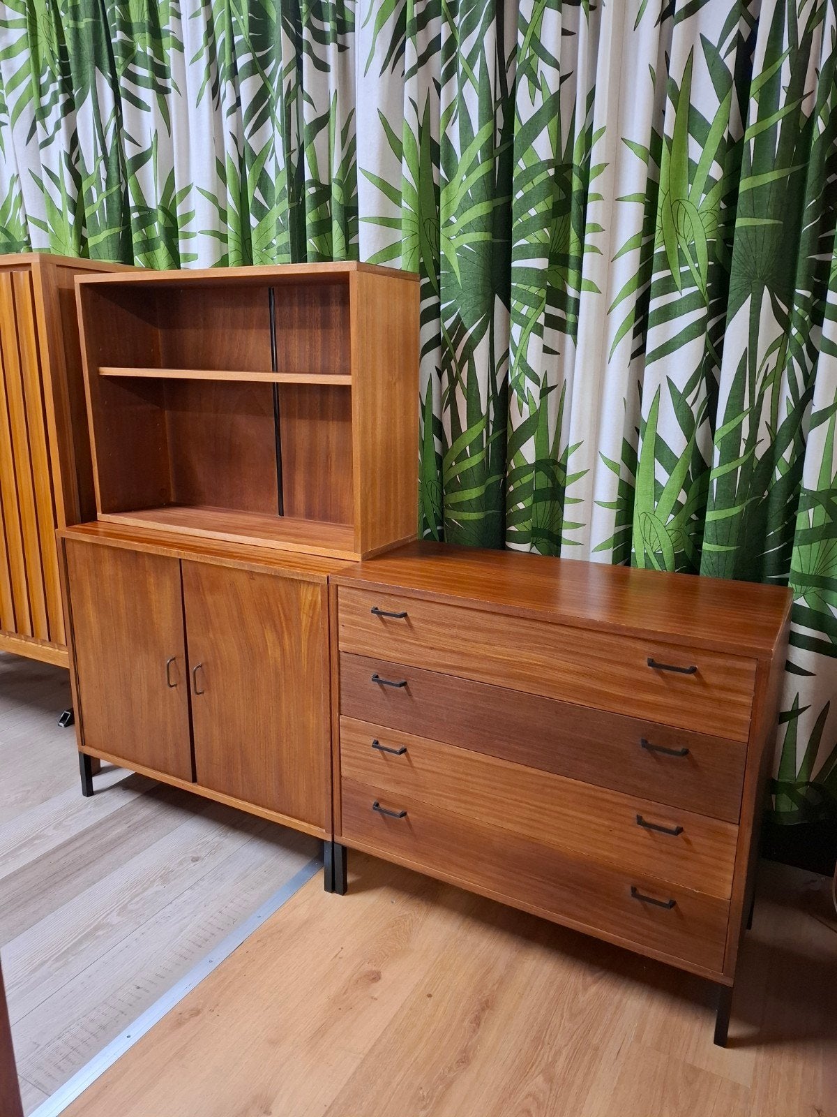 Vintage Simpla-Lux wandkast teak kast mid century design, Ophalen, Met deur(en), 100 tot 150 cm, Teakhout