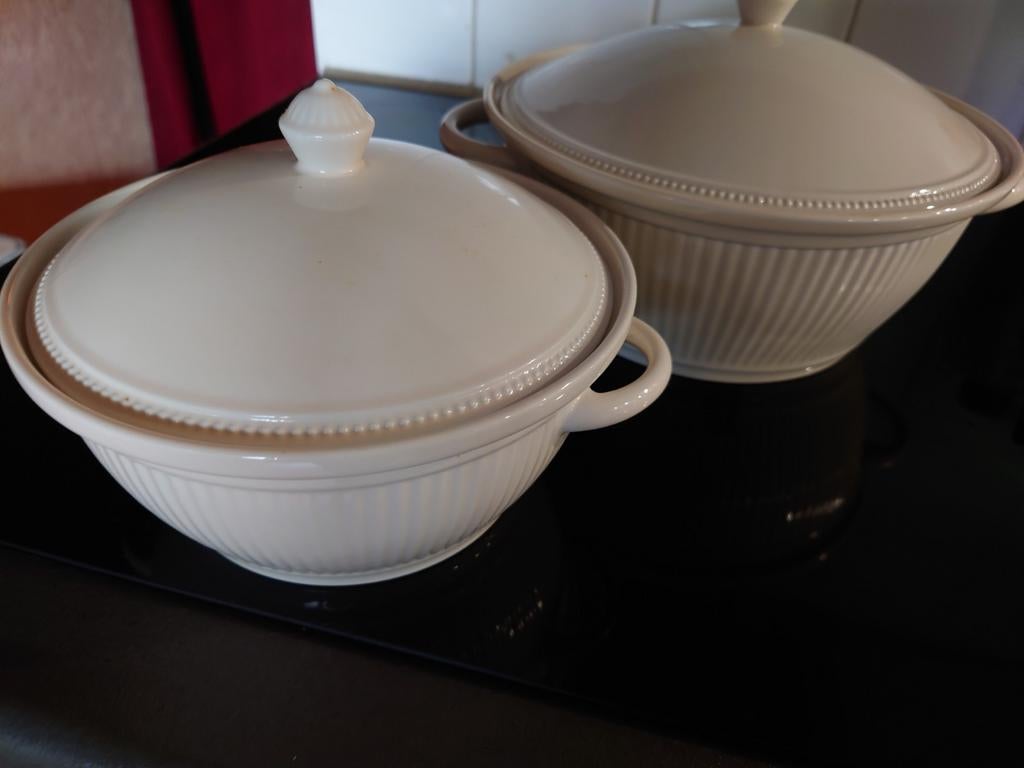 Wedgwood Windsor serveerschalen met deksel 2 stuks, Ophalen, Wedgwood, Porselein, Schaal of Schalen