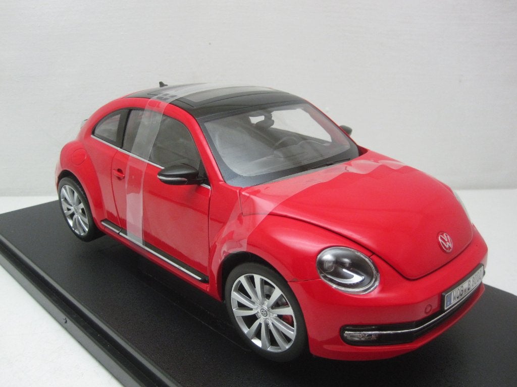 Volkswagen Beetle 2012 rood  1:18 Welly, Hobby en Vrije tijd, Modelauto's | 1:18, Ophalen of Verzenden, Nieuw, Auto, Welly