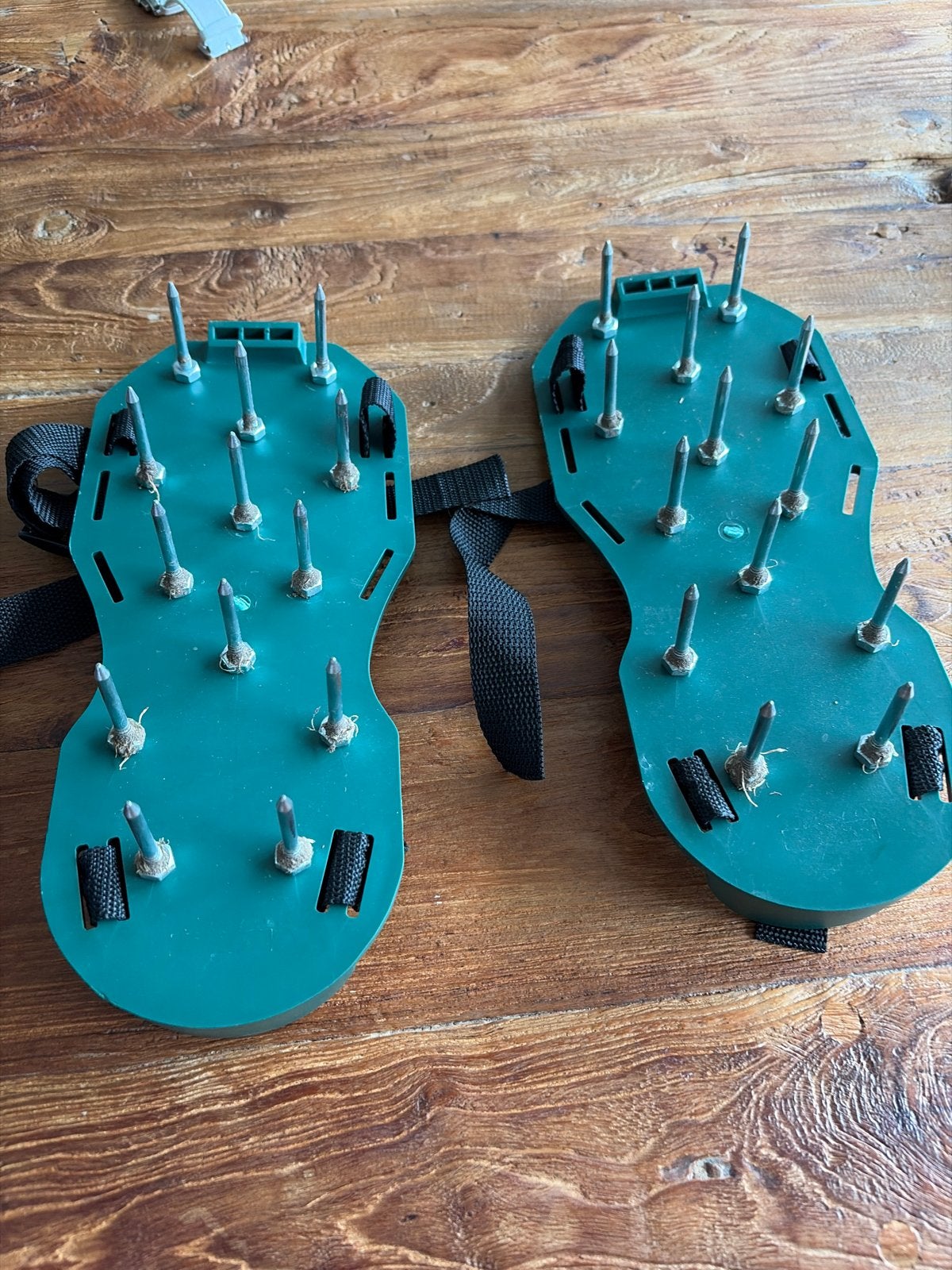 Gazonbeluchter schoenen - Belucht je gazon eenvoudig, Ophalen of Verzenden, Zo goed als nieuw, Overige soorten