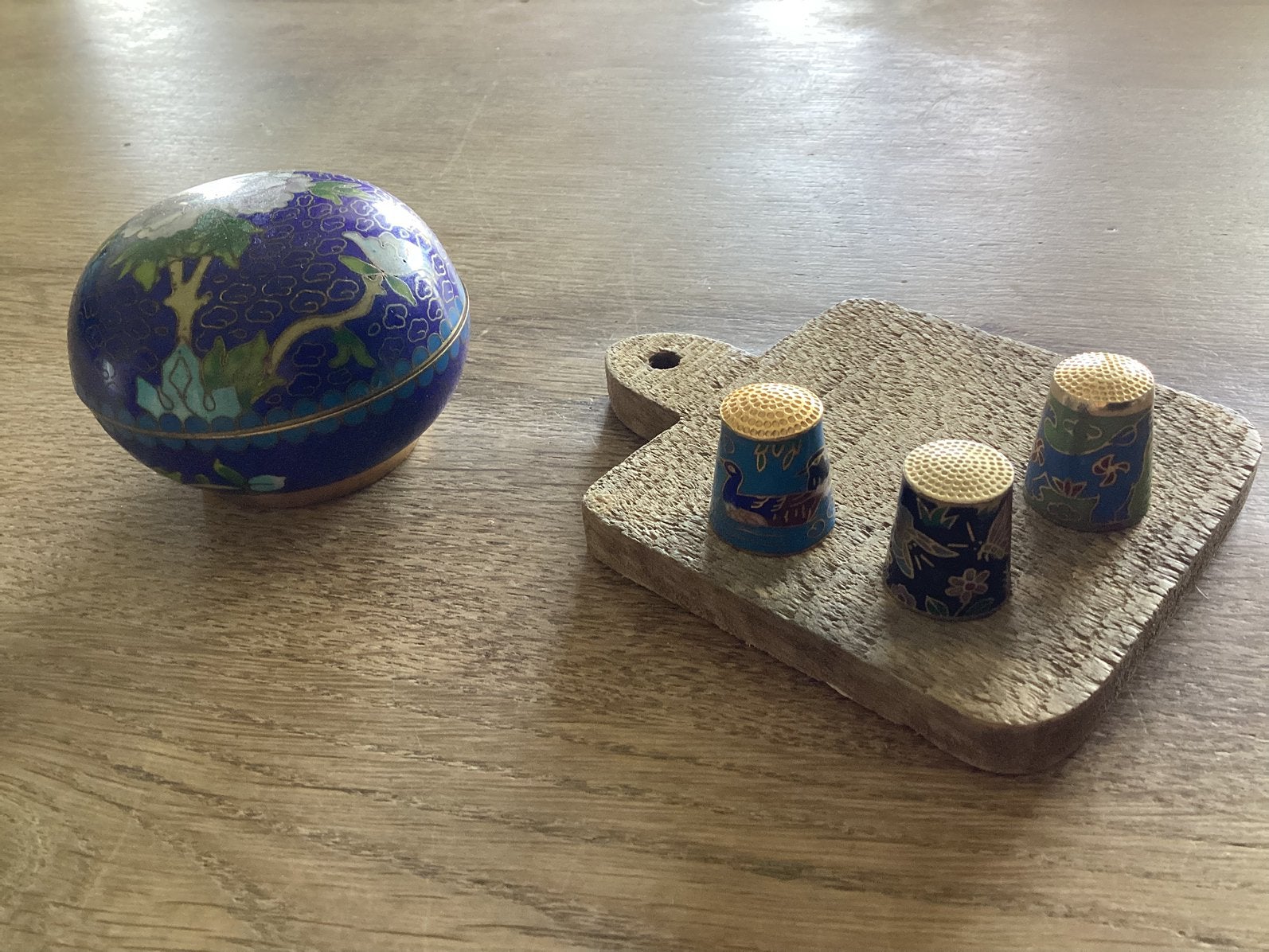 cloisonne schaaltje en vingerhoedje, Verzenden