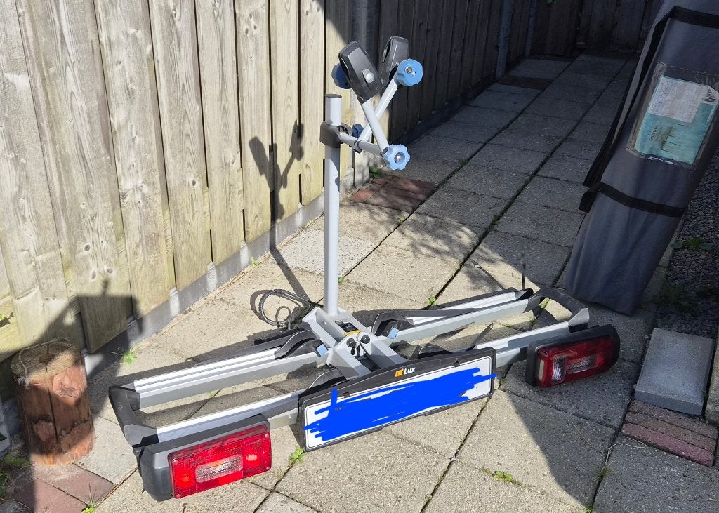 Inklapbare compacte fietsendrager Movanext Lux CF, Auto diversen, Ophalen, Gebruikt, 2 fietsen, Trekhaakdrager