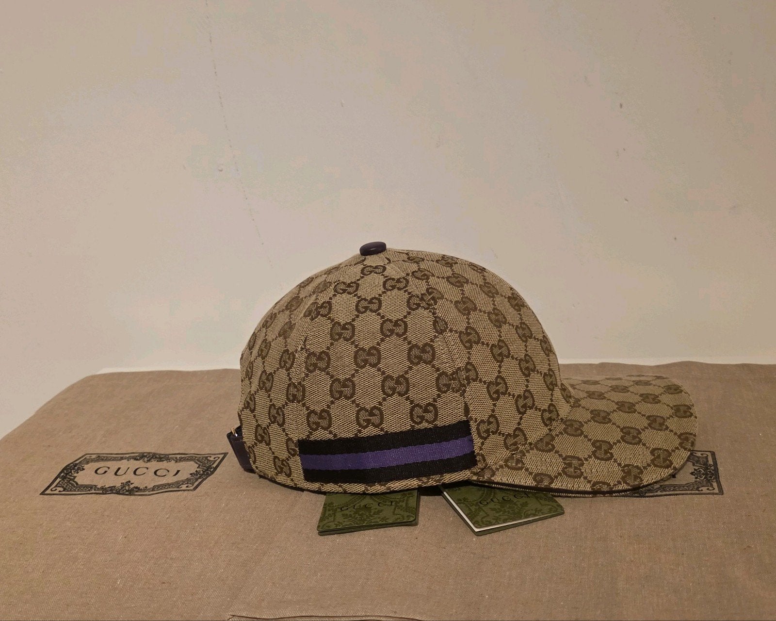 Gucci pet - paars - limited Edition, Kleding | Heren, Hoeden en Petten, Ophalen of Verzenden