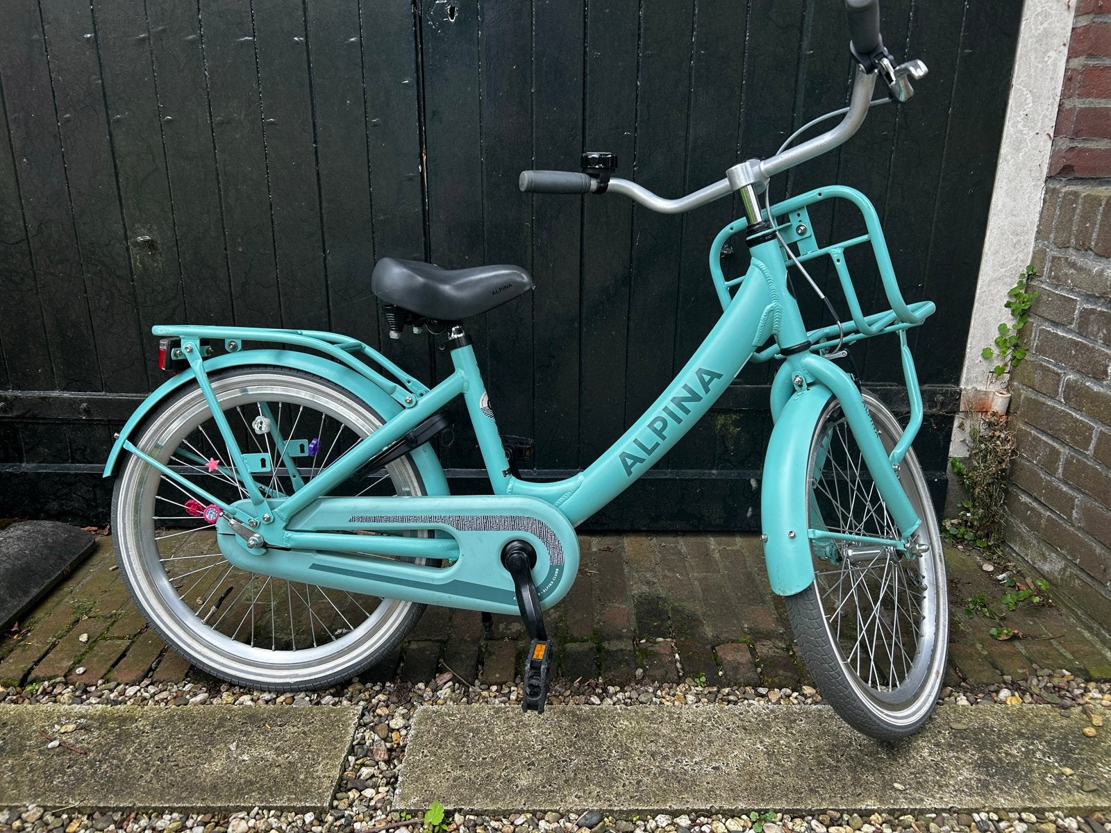 Alpina kinderfiets met voordrager - Zo goed als nieuw, Fietsen en Brommers, Fietsen | Kinderfietsjes, Ophalen, Zo goed als nieuw