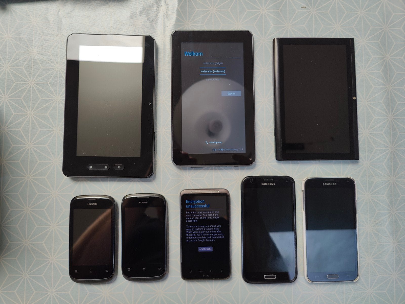 hobbyist: oude tablets en telefoons - diverse modellen, Ophalen, Gebruikt, 6 megapixel of meer