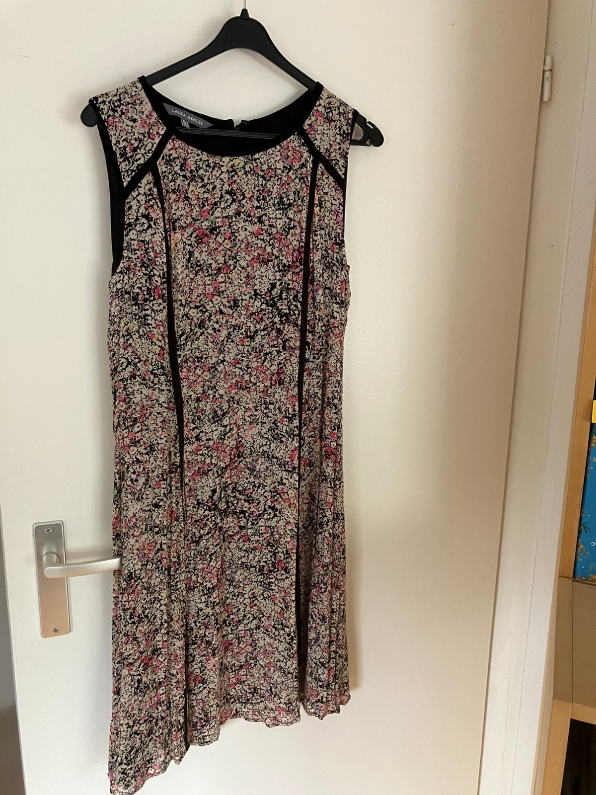 Jurkje Laura Ashley | mt 40, Kleding | Dames, Maat 38/40 (M), Meerkleurig, Ophalen of Verzenden, Zo goed als nieuw