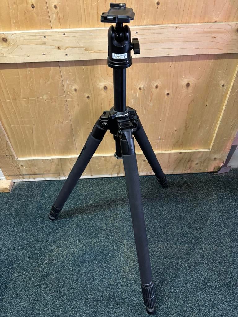 Camera statief Geo N830, Audio, Tv en Foto, Fotografie | Statieven en Balhoofden, Ophalen, Zo goed als nieuw, Minder dan 150 cm