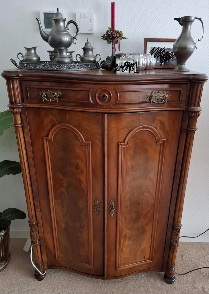 Commode mahonie kleur, Antiek en Kunst, Antiek | Meubels | Kasten, Ophalen