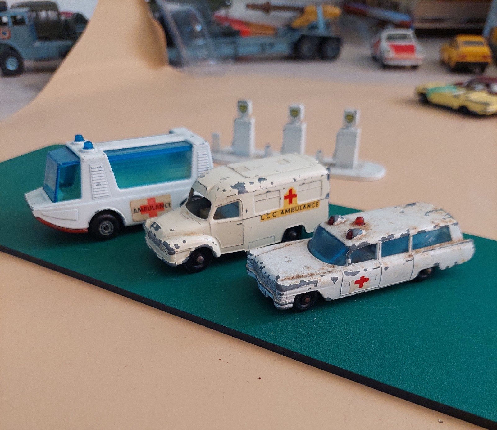 Matchbox Lesney- 3 x ambulance, Verzenden