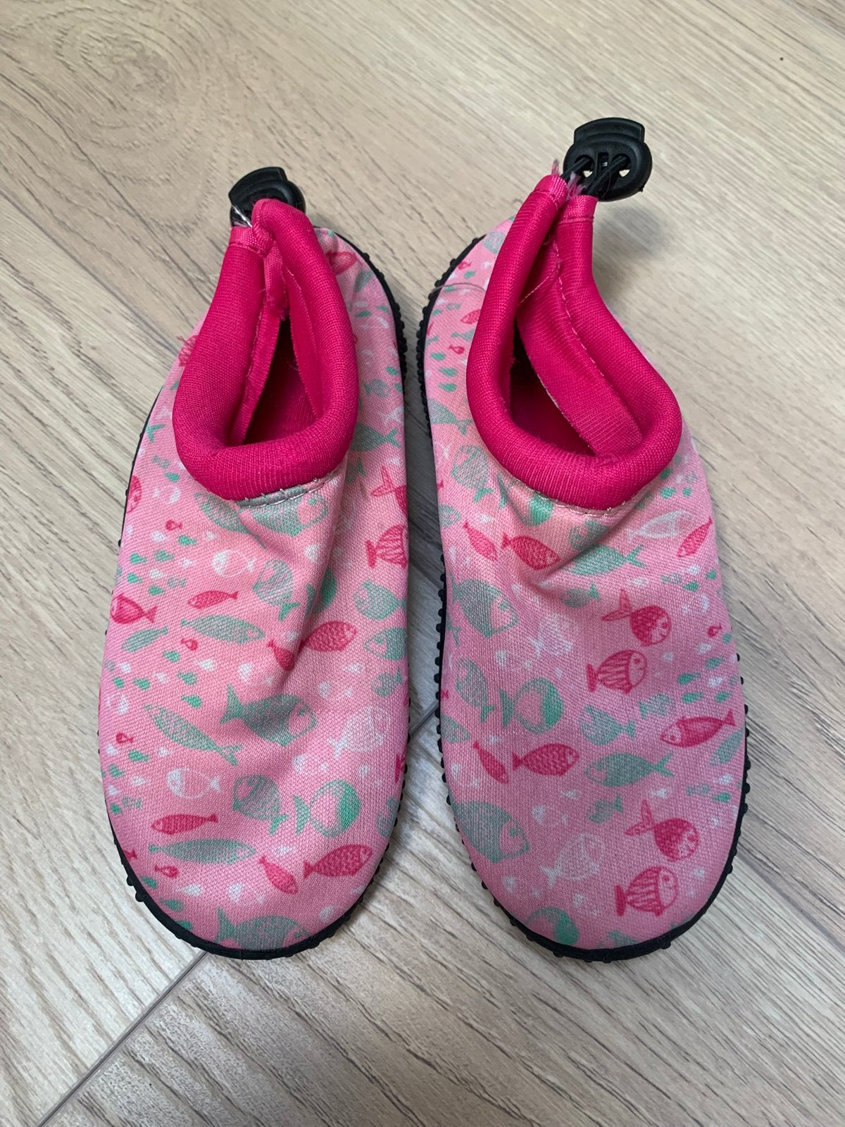 Gratis waterschoentjes maat 26, Kinderen en Baby's, Kinderkleding | Kinder-zwemkleding, Ophalen of Verzenden, Gebruikt, Jongen of Meisje
