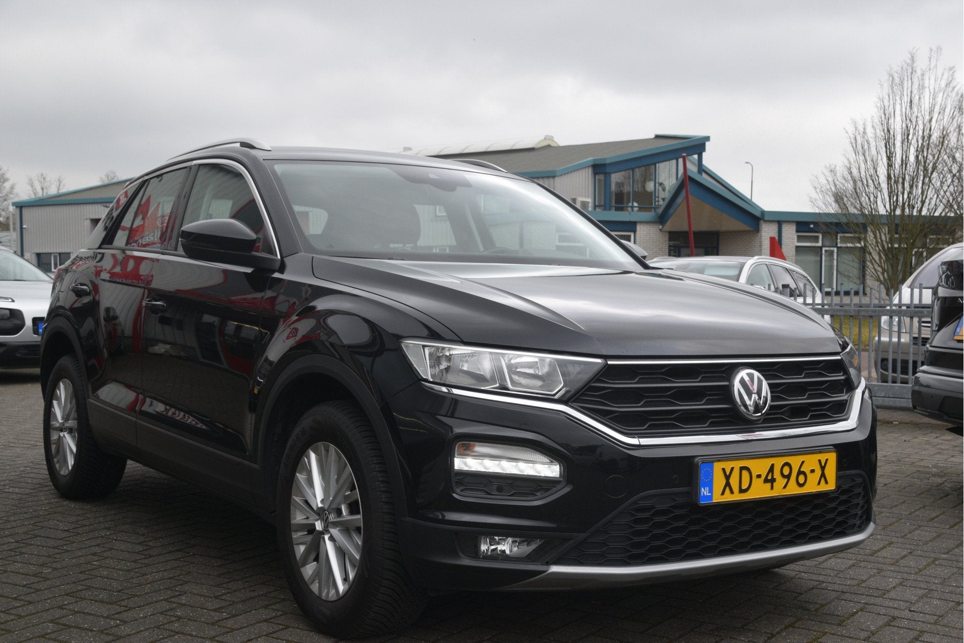Volkswagen T-Roc 1.5 TSI Style Carplay | PDC | Trekhaak | LM, Auto's, Volkswagen, Stof, Euro 6, 4 cilinders, Zwart