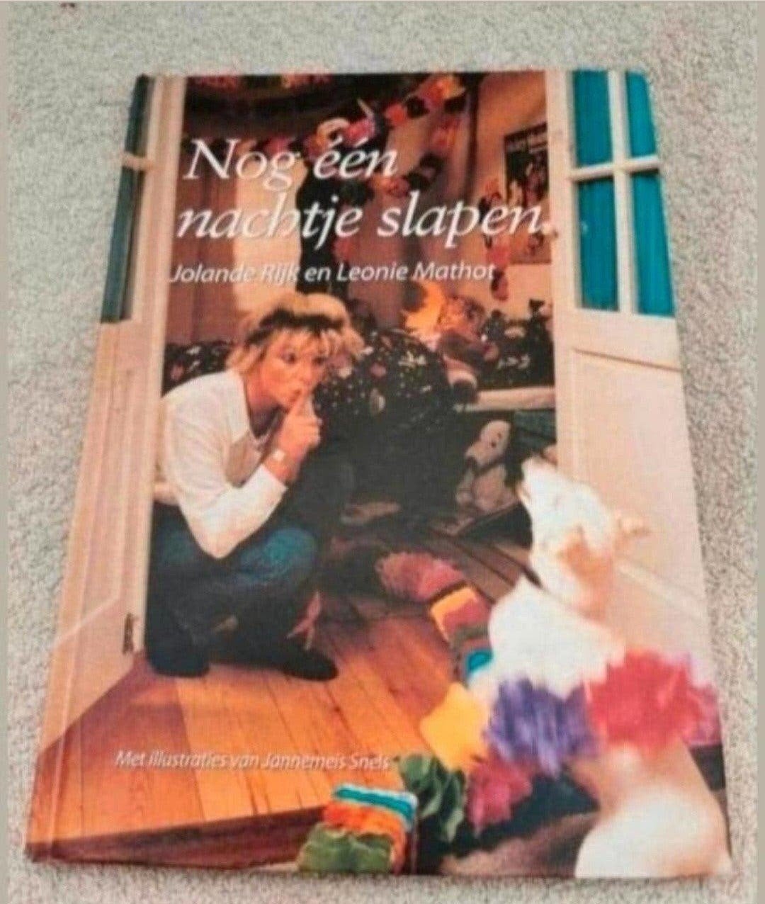 Nog één nachtje slapen - Jolande Rijk en Leonie Mathot, Boeken, Ophalen of Verzenden, Zo goed als nieuw, Jolande Rijk en Leonie Mathot