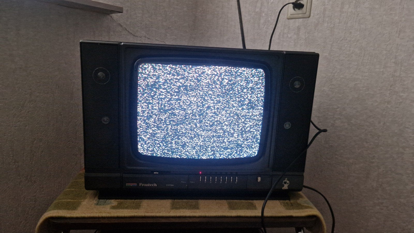 Frontech beeldbuis tv 37cm - Vintage kleurentelevisie, Ophalen