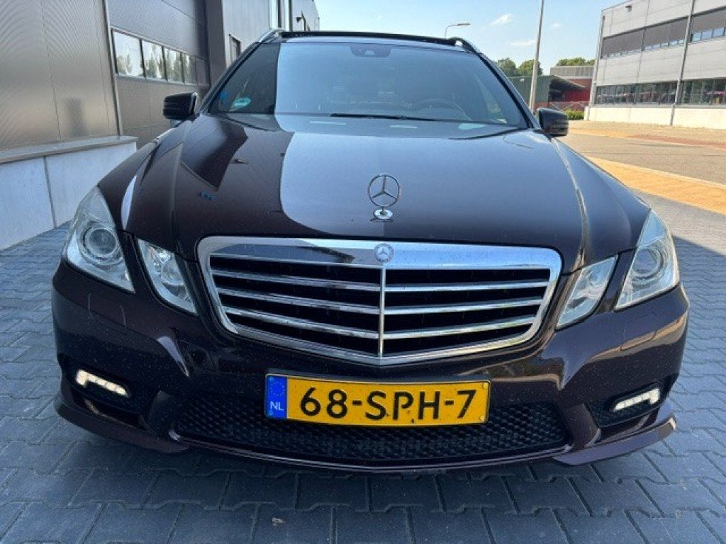 Mercedes-benz E-KLASSE 250 CGI BNS CL. AV.G, Auto's, Mercedes-Benz, Automaat, Euro 5, Achterwielaandrijving, Gebruikt