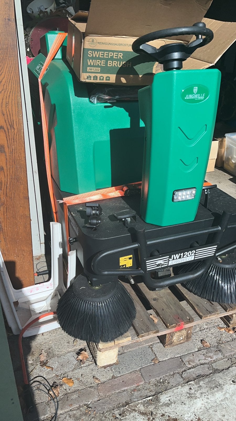 TK of ruilen Electrice veegmachine nieuw, Ophalen, Nieuw