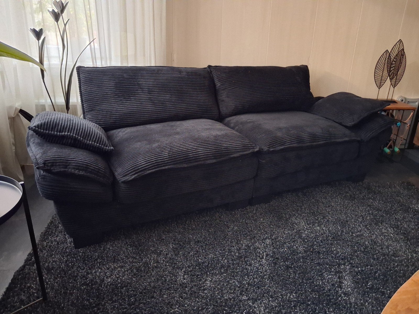 Comfortabele zwarte ribstof bank, Huis en Inrichting, Ophalen, Modern, Comfortabel, Driepersoons, 75 tot 100 cm