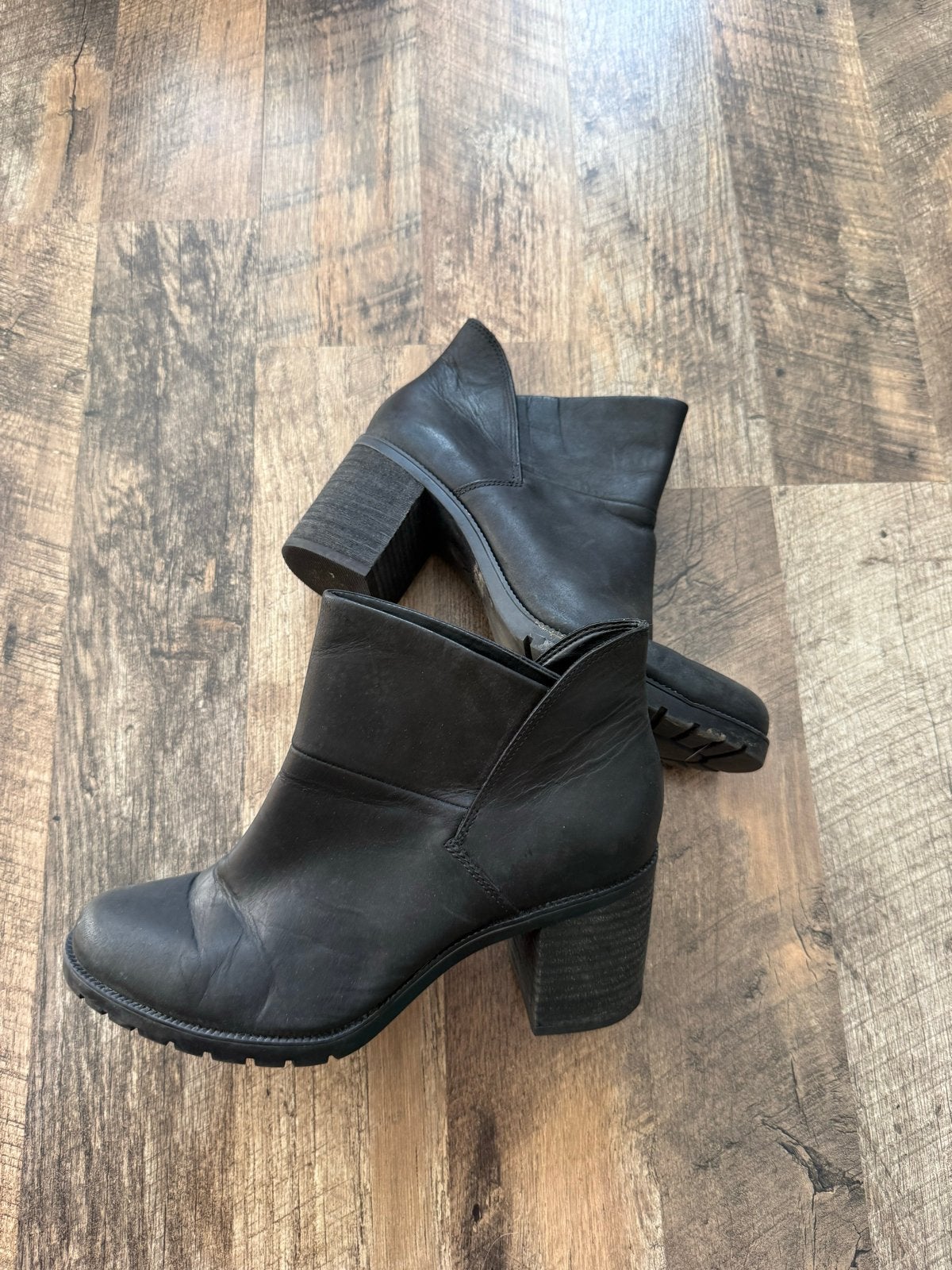 Clarks zwarte leren enkellaarzen met hak, Ophalen of Verzenden, Gedragen, Zwart, Lage of Enkellaarzen
