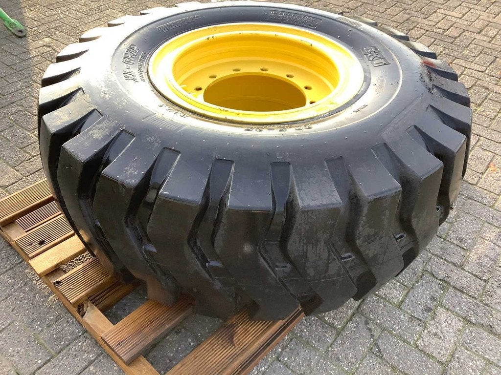 BKT XL-GRIP 20.5-25 Band met velg, Zakelijke goederen