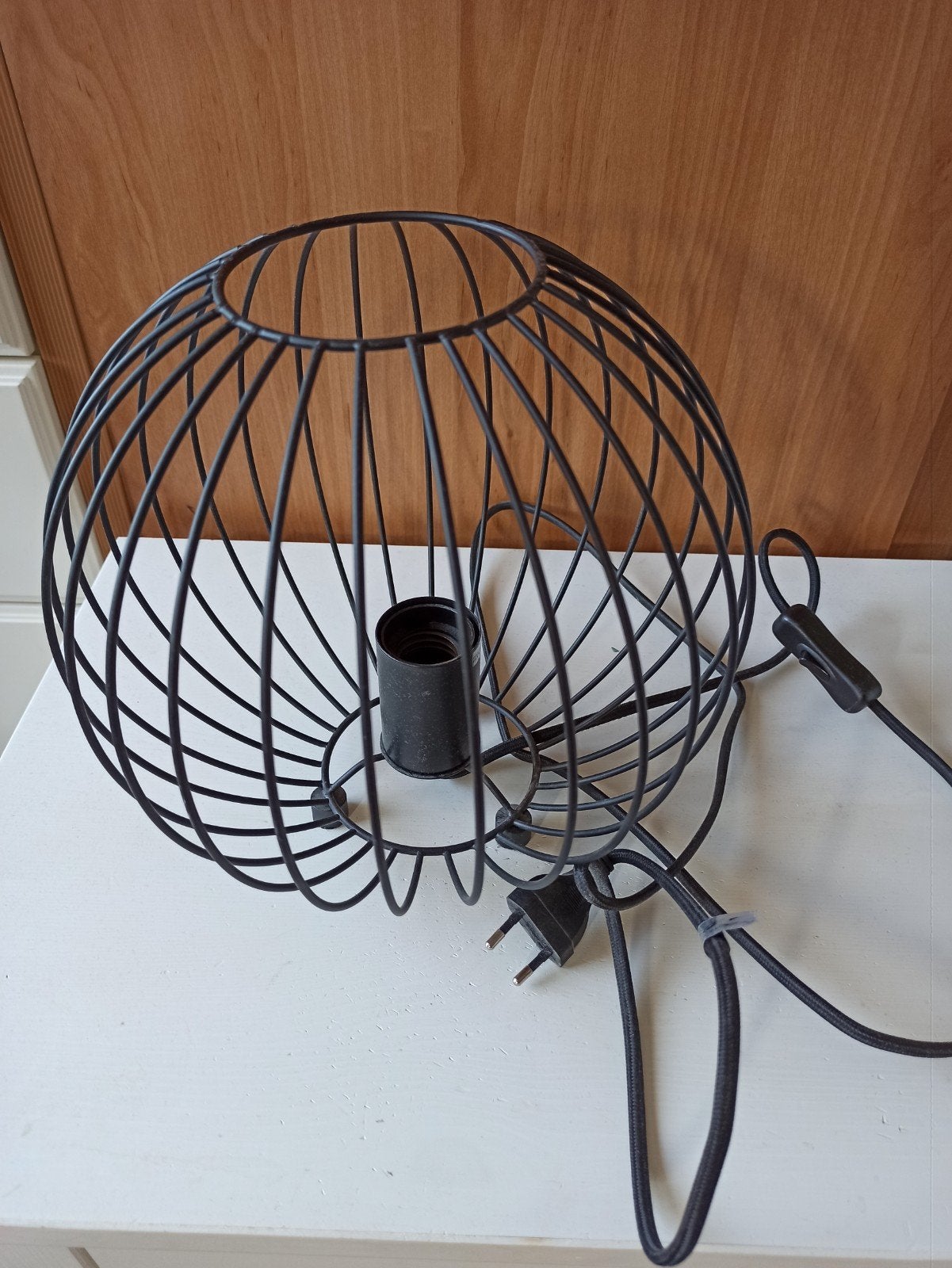 Zwarte metalen draadlamp - nachtlampje 2 stuka, Overige merken, Gebruikt, Zwart, Industrieel
