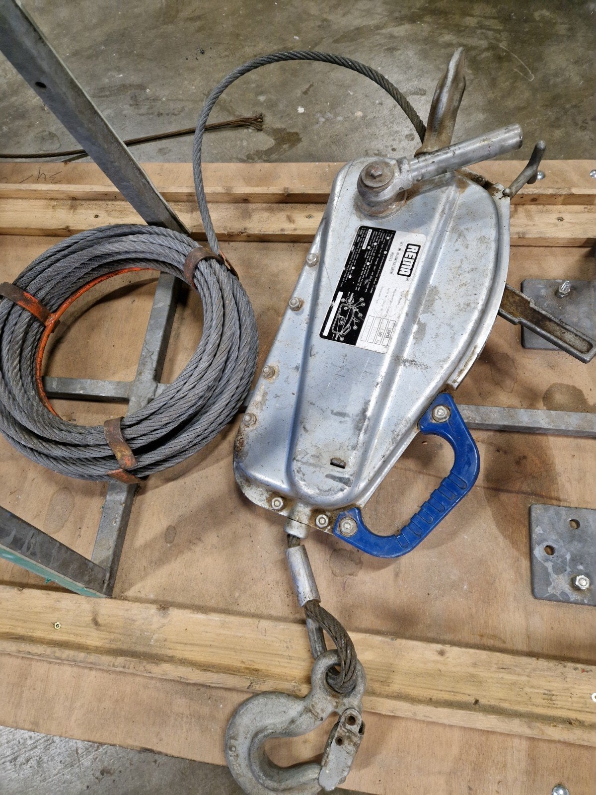 Rema takel 1500 kg met staalkabel, Ophalen of Verzenden, Gebruikt, Handmatig