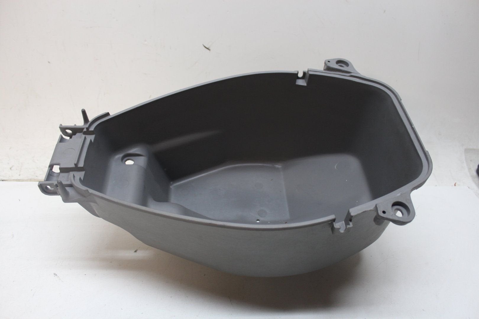 Helmbox Vak Helm Opberg Yamaha XC 125 Cygnus nieuw 4CW-F473R, -, -, Nieuw, Ophalen of Verzenden