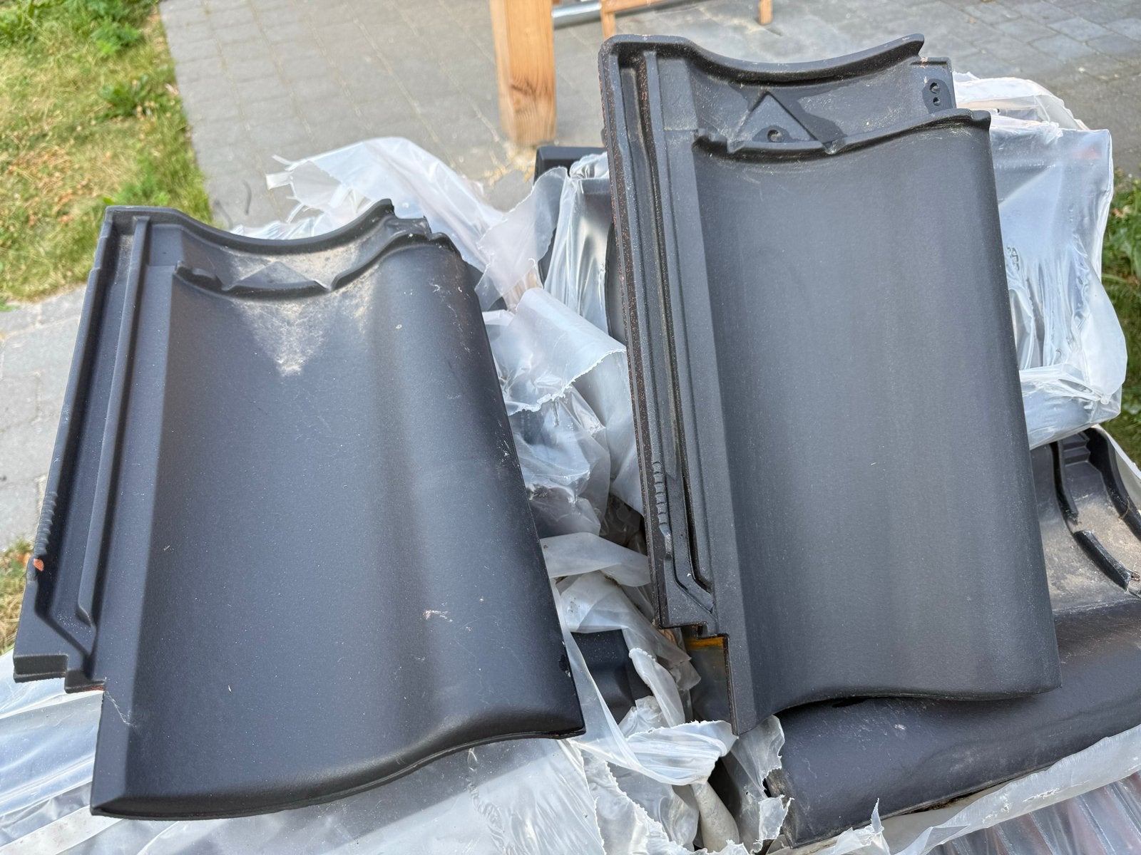 Nelskamp H14 mat zwart keramische dakpannen (160 stuks), Ophalen, 10 tot 15 m², Steen of Klei, Zwart