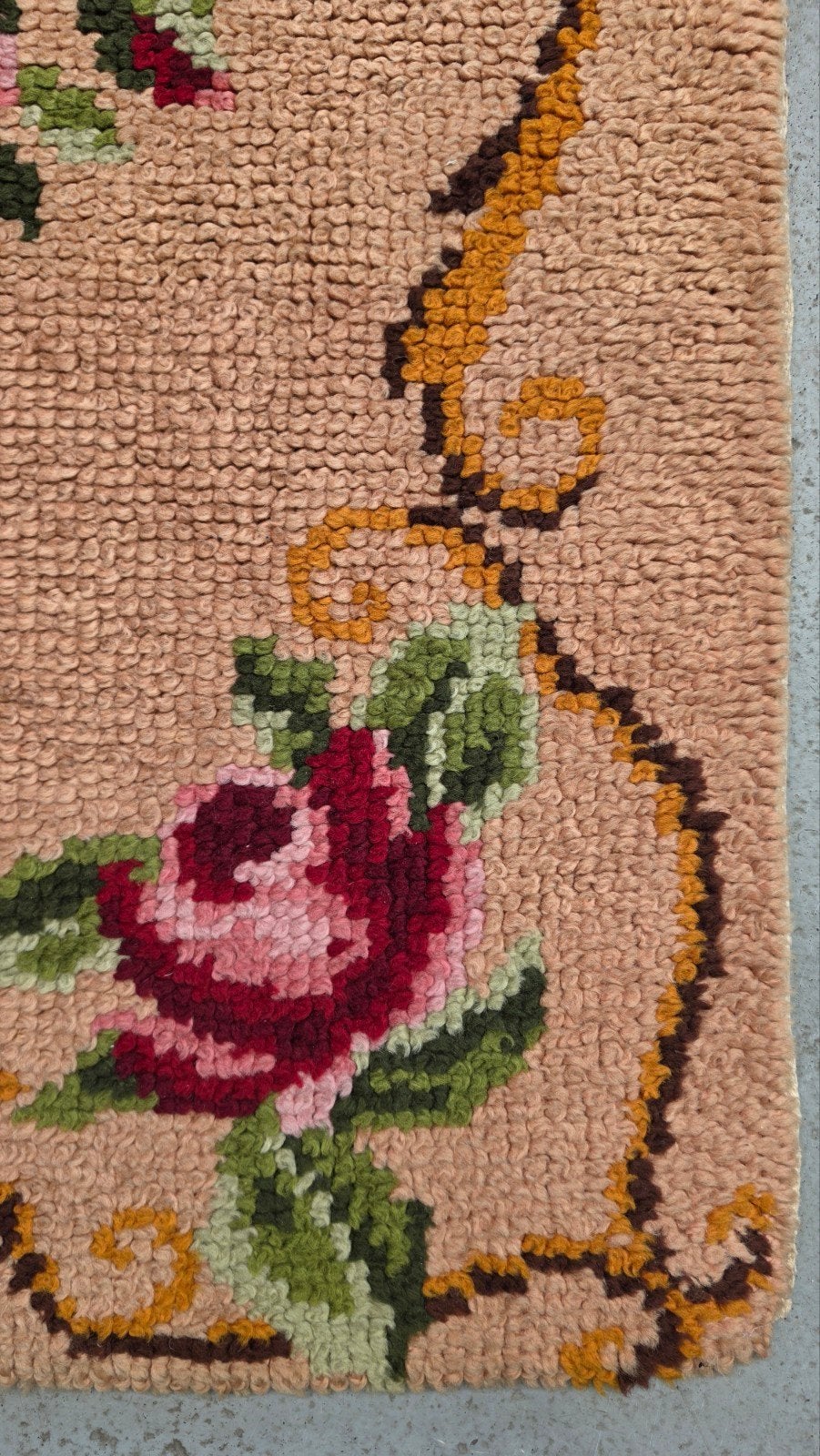 Vintage Handgemaakt wol Smyrna tapijt roses pastel 70x120cm, Gebruikt, 50 tot 100 cm, Vintage, Klassiek, Bloemen, Handgemaakt