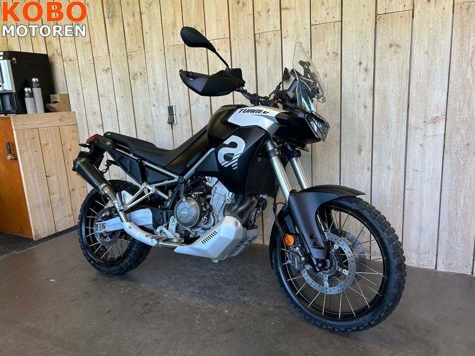 Aprilia TUAREG 660 (bj 2022), 2 cilinders, Motorrijbewijs A, Bedrijf, Onbekend