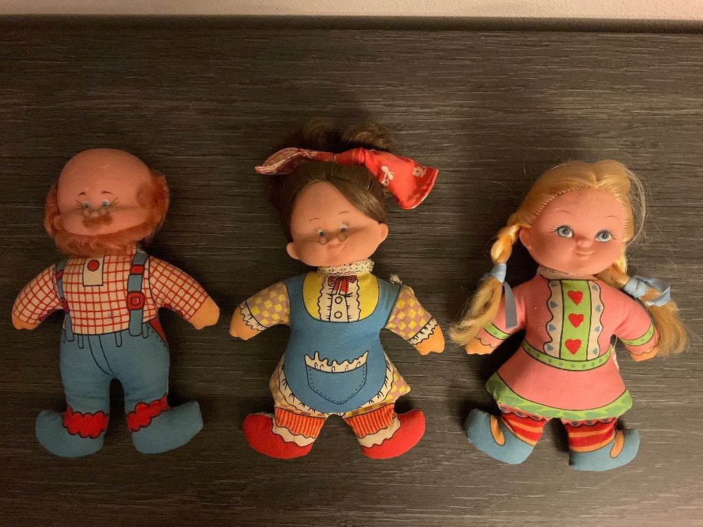 Li'l Stuffs Family Poppen  Opa Oma Kind  Hong Kong  Jaren 70, Ophalen, Gebruikt, Pop