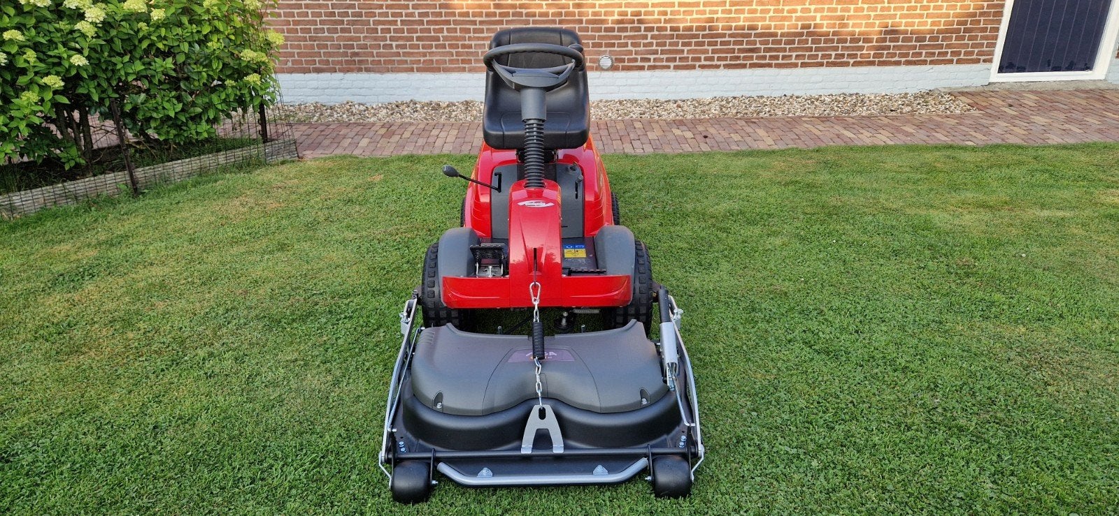 Foto 6 van CastelGarden XM140HD nieuw maaidek.