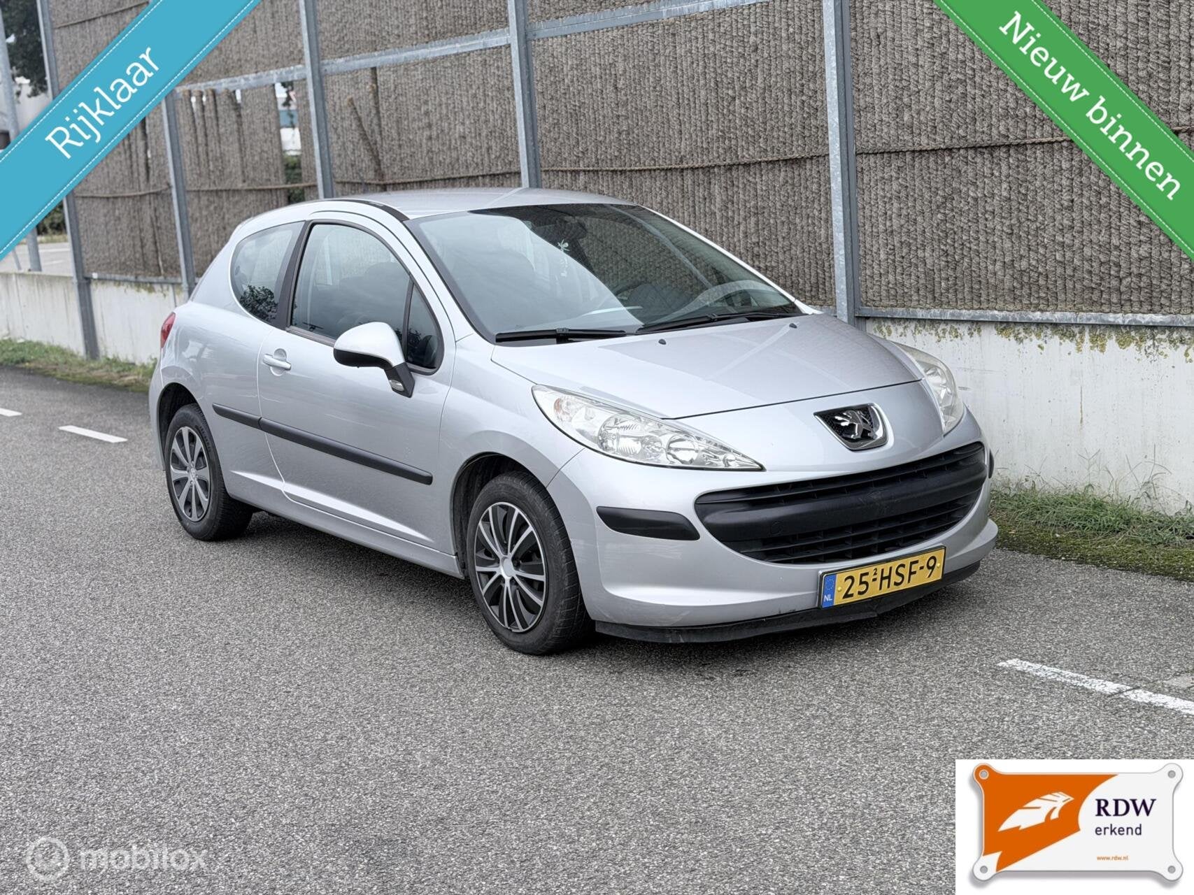 Peugeot 207 1.4 VTi Sublime NAP/AIRCO/NWE KOPPELING/CRUISE C, Gebruikt, 49 €/maand, Origineel Nederlands, Bedrijf